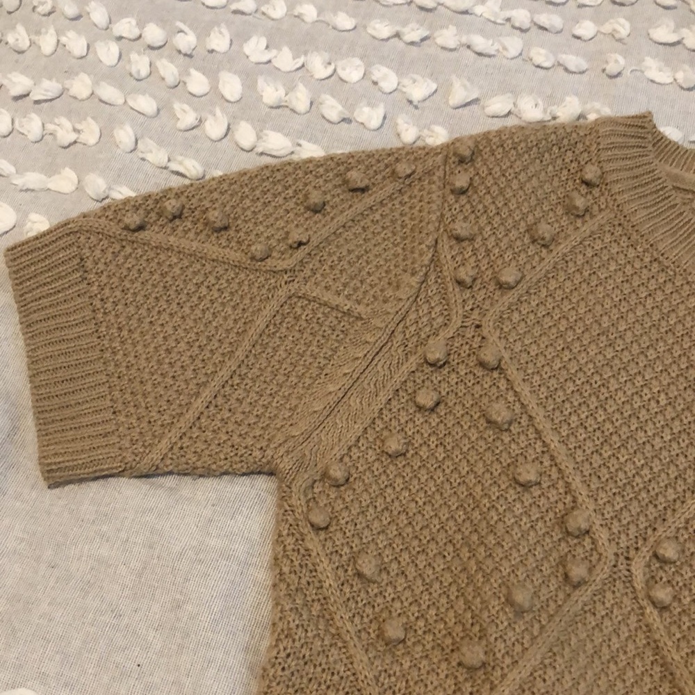 Gorgeous short sleeve sweater. Sz S. EUC - Picture 4 of 5